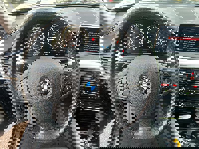 Image BMW 楲⁥㕘⠠ㅆ⤵㈨㄰ⴳ⤾ 2.0 313 40e Lounge Plus xDrive Xénon GPS Radar Bluetooth Sièges cuir élec chauffants Régul Clim auto